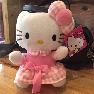 ตุ๊กตาติดกระจก Hello Kitty