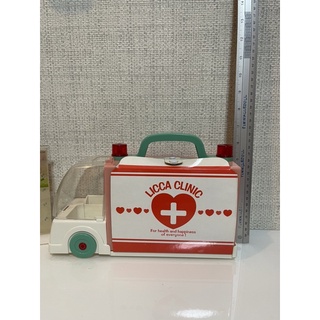 Licca Clinic car vintage มีอุปกรณ์ตามภาพค่ะ ของแท้ สภาพ90%