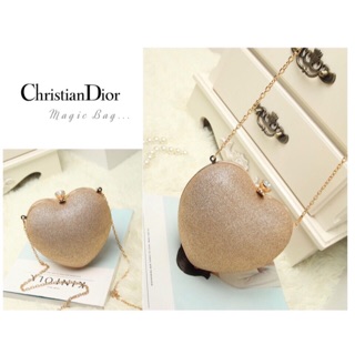 💕 Dior clutch 💕 พร้อมส่ง พุธที่ 9 มีนาคม  New in .. กระเป๋าครัชสวยๆ งาน Diorน่ารัก น่าใช้  รูปทรงห