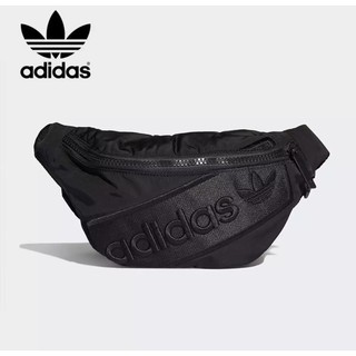 กระเป๋า Adidas สะพายข้าง มีป้ายรับรอง