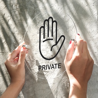 Private - เข็มกลัดอะคริลิคใส L