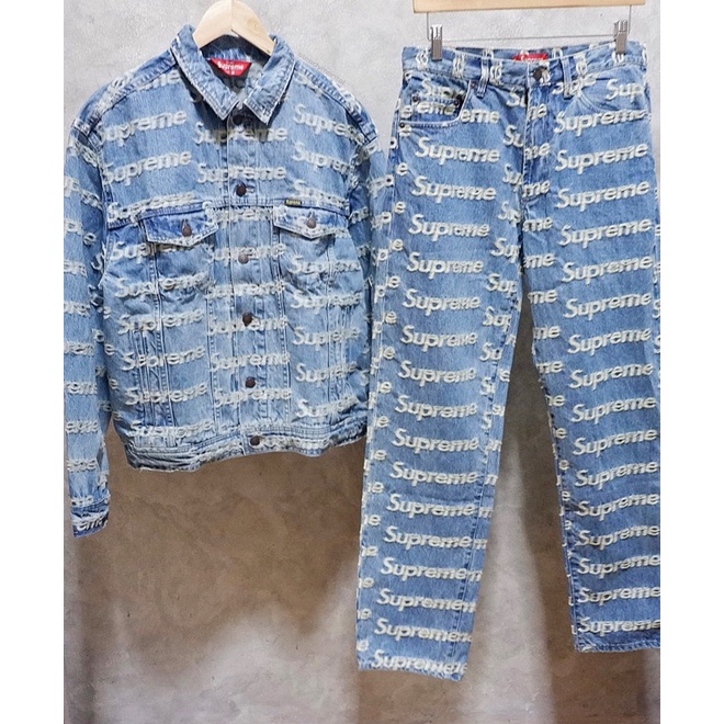 Supreme Frayed Logos Regular Jean Blue | forum.iktva.sa