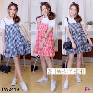 TwinsShopVip💗พร้อมส่ง TW2419 Set เสื้อยืดกับเอี๊ยมสายเดี่ยวสก็อต