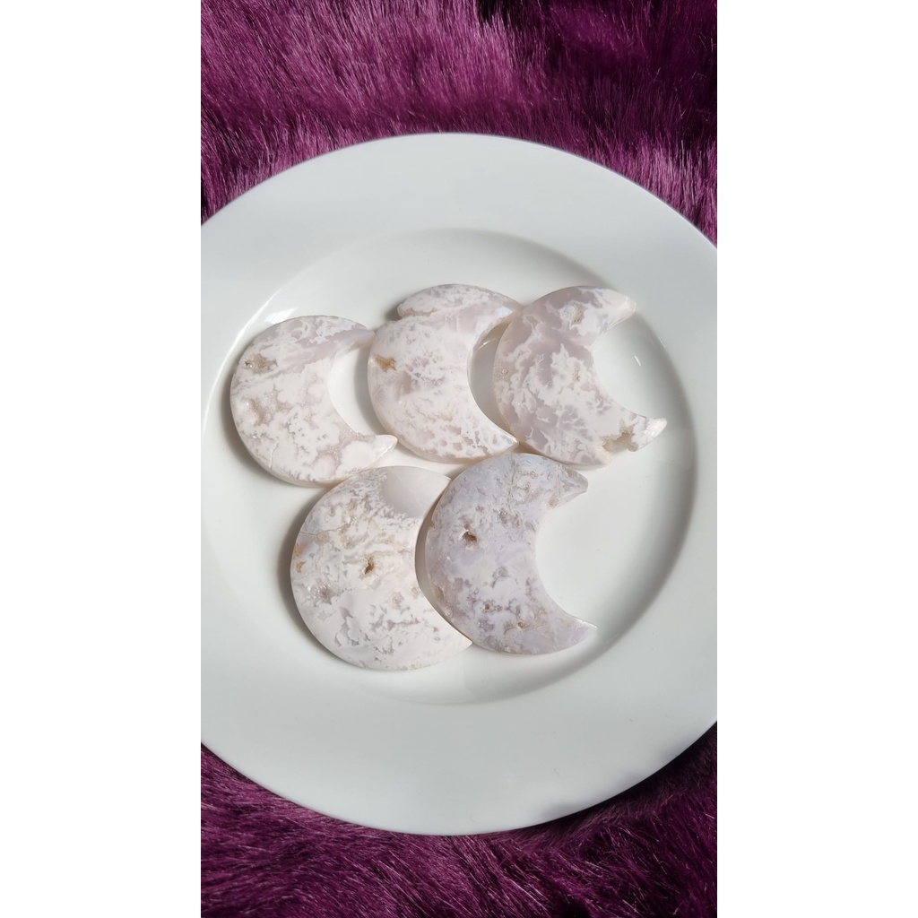 SG หุ้นท้องถิ่น Snow Druzy Agate Moon