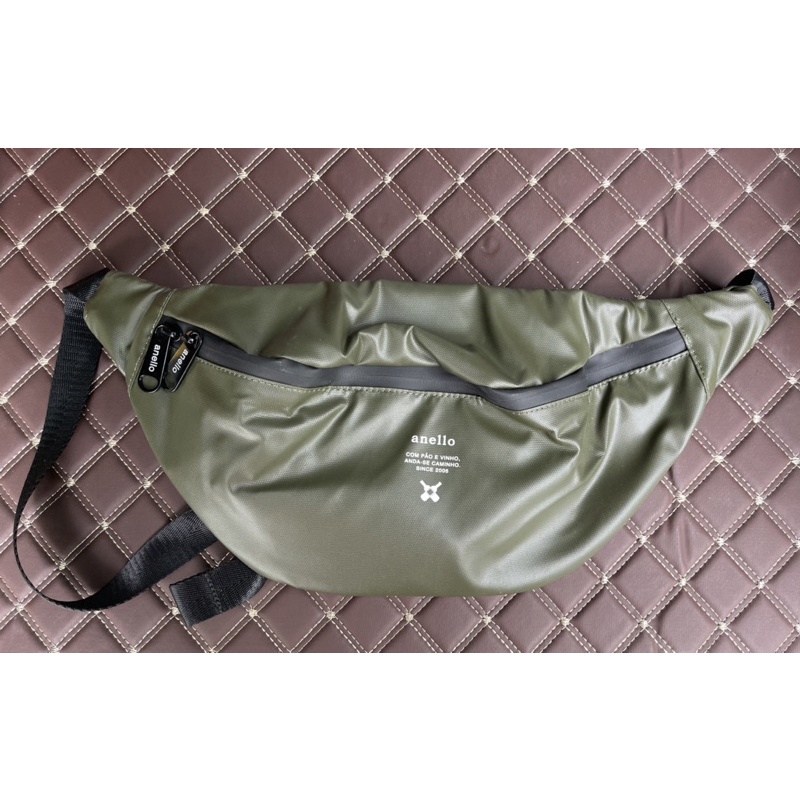 กระเป๋าคาดอก Anello สีเขียว (แท้) ซิปกันน้ำ สภาพ 99.99%