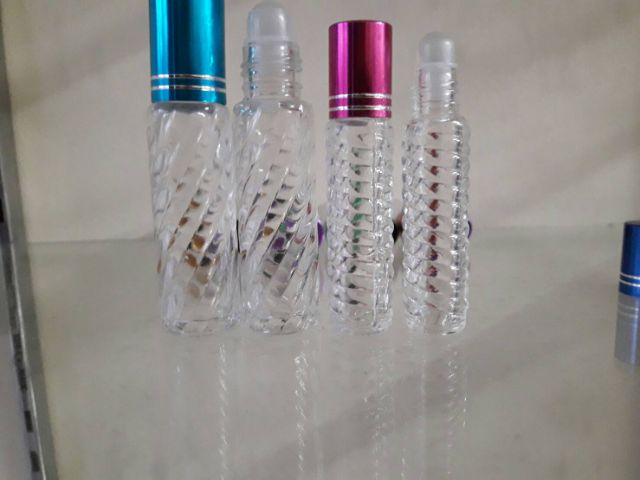 ขวดลูกกลิ้งลายเกลียว 10 ml 1 กล่อง 12 ขวด