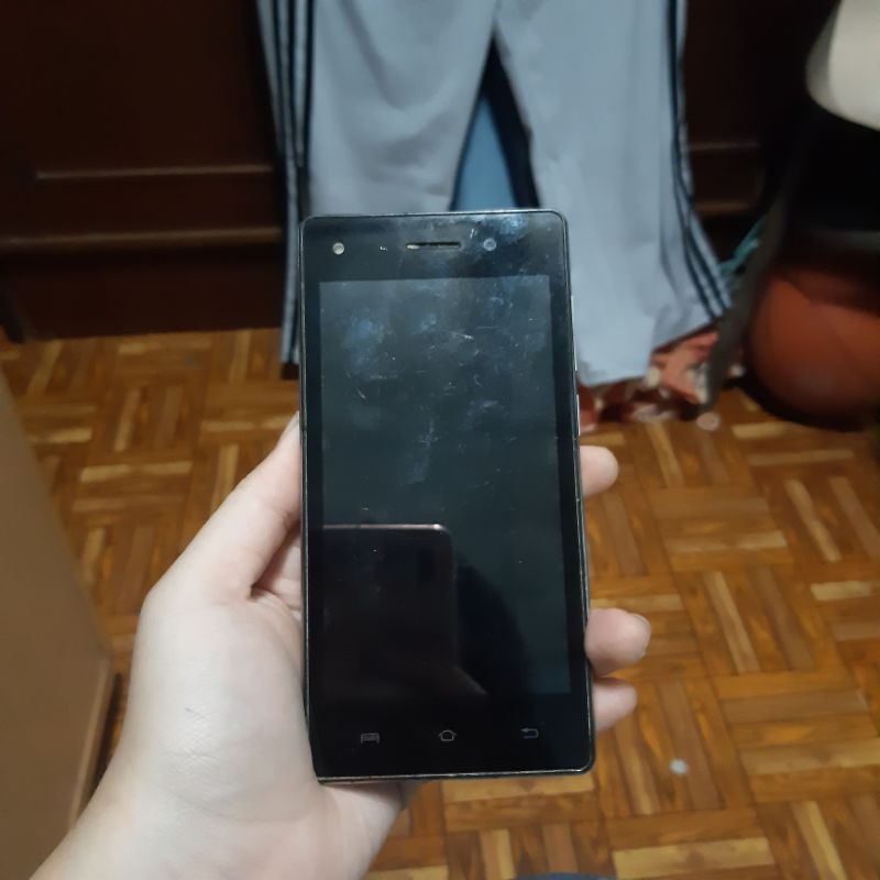 ซากโทรศัพท์  AIS LAVA