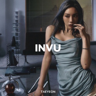 พร้อมส่ง Taeyeon "INVU" + Poster Envy ver.