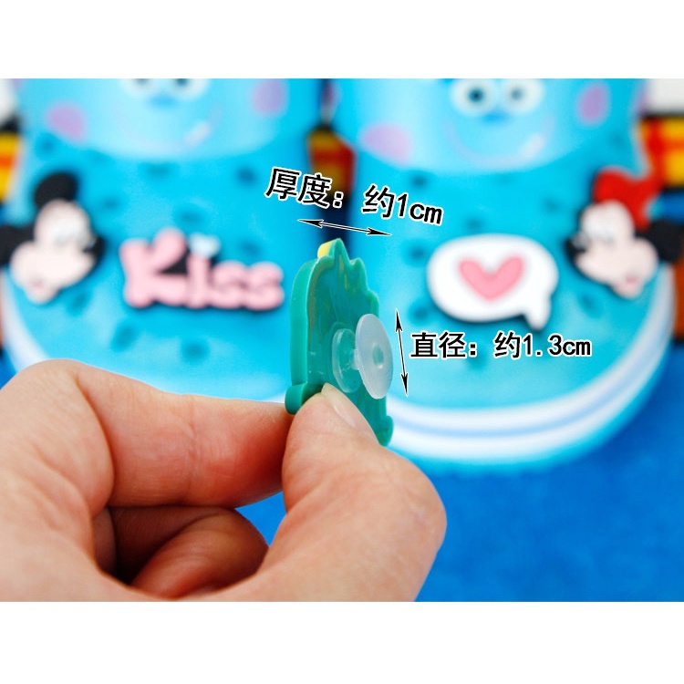 จี้หมุด รูปการ์ตูน Disney Minnie Jibbits สีรุ้ง เหมาะกับตกแต่งรองเท้า สําหรับผู้ชาย