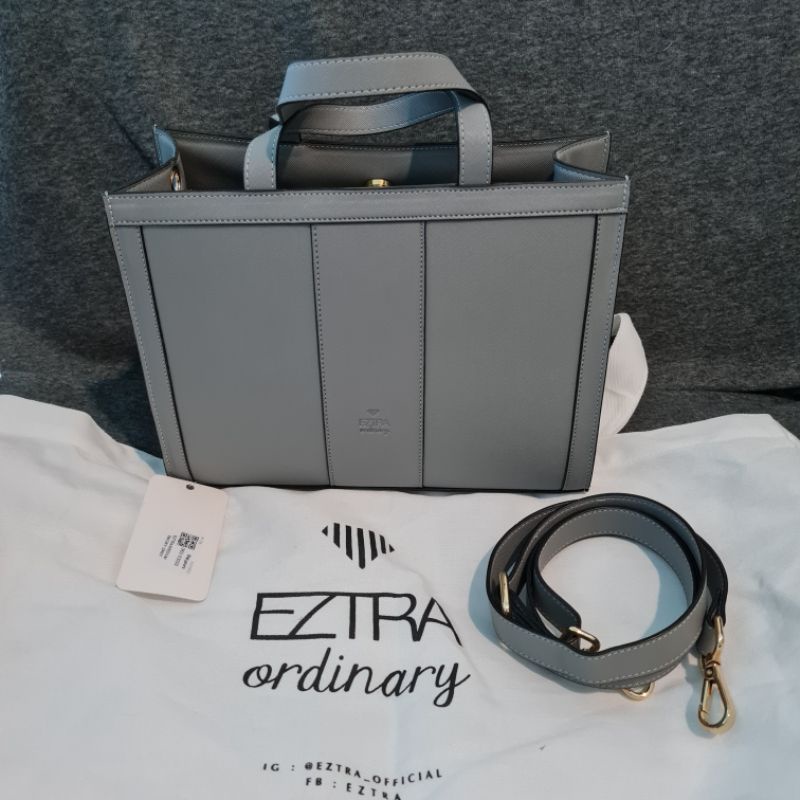 กระเป๋า EZTRA  MEDIUM KAMILA