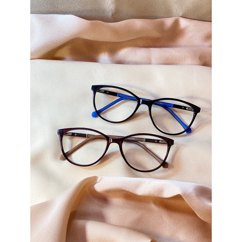 กรอบ Optica T03 670*