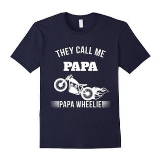 เสื้อยึดแฟชั่นผู้ชาย พิมพ์ลาย They Call Me Papa, Papa Wheelie สีกรมท่า