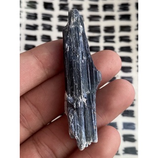 (F) พลอยดิบแท้ ไคยาไนท์(Kyanite)พลอยธรรมชาติ 100% น้ำหนัก 124.00 กะรัต