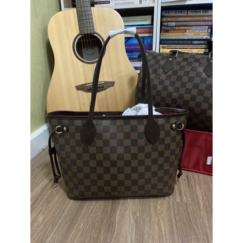🎈🎈Used NVF Damier pm  Dc: MB4038