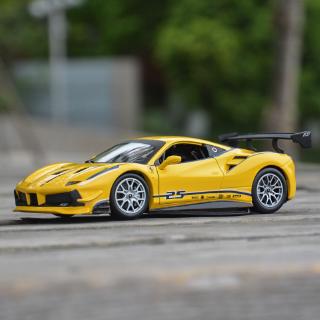 Bburago 1:24 Ferrari 488 Challenge รถหล่อแบบคงที่โมเดลของเล่นงรถยนต์านอดิเรกของสะสม