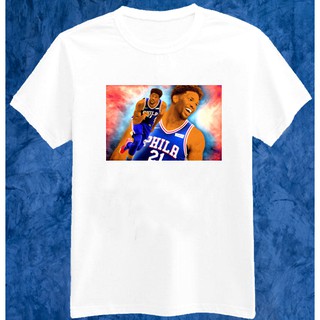 ฟิลาเดลเฟีย 76ers โจเอล เอ็มบิด เสื้อเชิ้ต Unisex ผ้าฝ้าย (;}