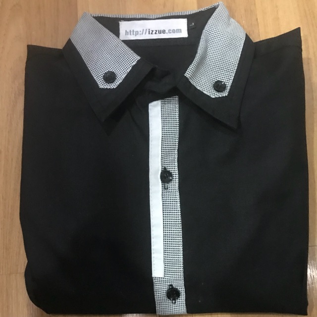 Shirt แขนยาว IZZUE สภาพใหม่ มือสอง