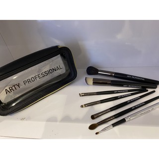 ARTY PROFESSIONEL เซตแปรงแต่งหน้า (พร้อมกระเป๋าใส่สุดเก๋) เซตแปรงแต่งหน้า 7 ชิ้น