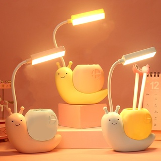 โคมไฟตั้งโต๊ะ LED น่ารัก สําหรับเด็ก / ไฟกลางคืน ขับเคลื่อนด้วย USB / ไฟอ่านหนังสือ ป้องกันดวงตา พร้อมที่ใส่ปากกา