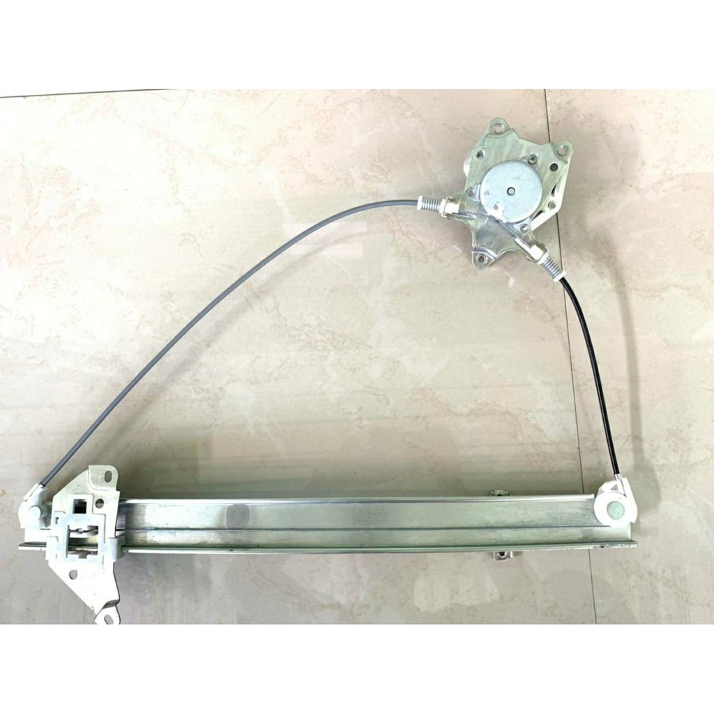 เฟืองยกกระจก NISSAN BIG-M TD25 ข้างLH( ซ้าย) ไต้หวัน อันละ450บาท