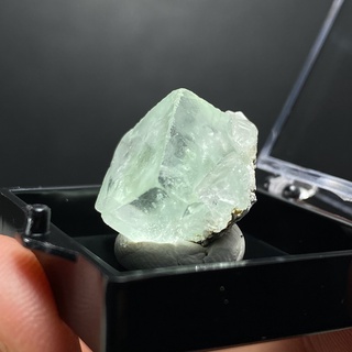 ฟลูออไรต์ สีเขียว คริสตัลธรรมชาติ (Green Fluorite with Box) #5