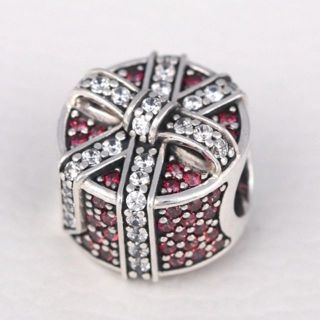 ของขวัญเงินแท้เพชรcz สีแดง + ขาว Gift box silver charm มีโลโก้พร้อมส่ง
