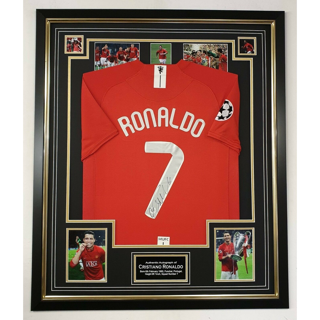 เสื้อเหย้า Manchester United 2007/2009 ของแท้พร้อมกรอบ professional ลายเซ็น Cristiano Ronaldo