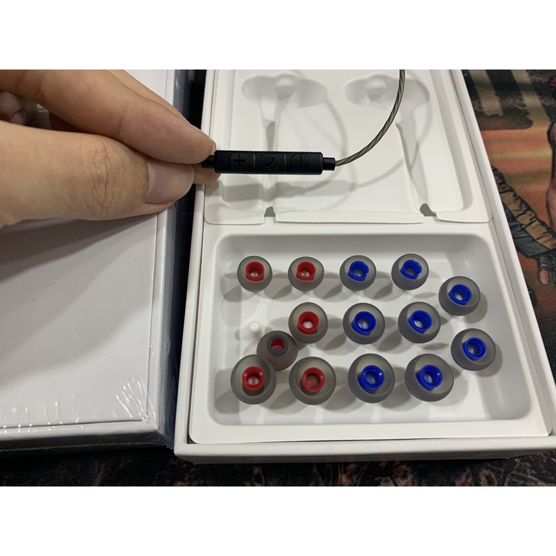 Jm03 แถมฟรี ถุงนิ้วG+M18 หูฟังเล่นเกมมือถือ หูฟัง7.1 หูฟังแยกระยะแยกทิศทาง