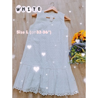 👗เดรสมือ ✌ ผ้าปักทั้งตัว แขนกุดสีขาว ชายระบาย Size อกไม่เกิน 36"