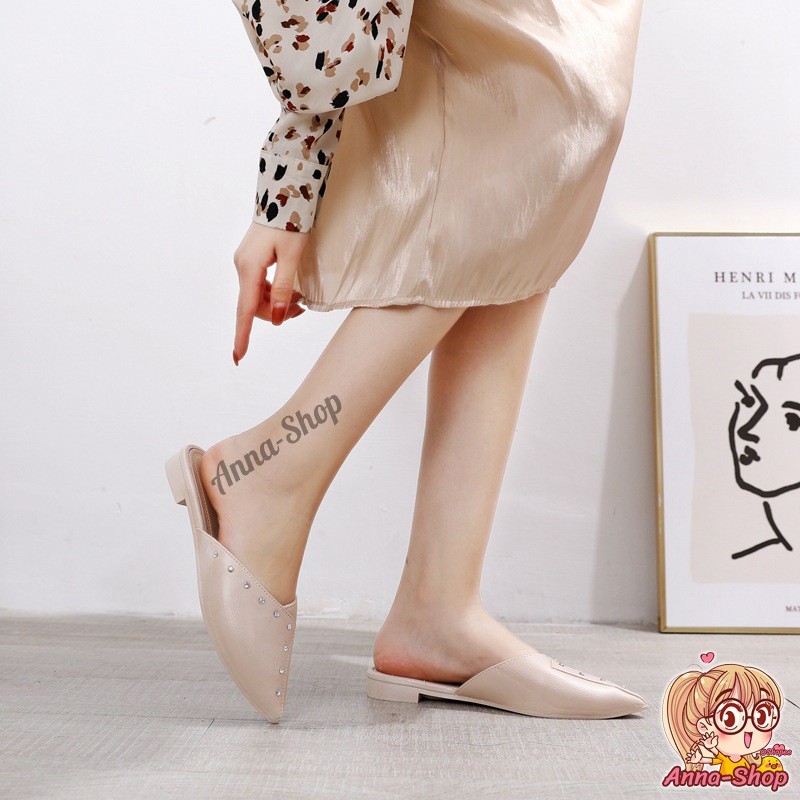 👡🩰รองเท้าหัวแหลมแต่งหมุด เปิดส้น 🎈👒นิ่ม สวมใส่สบาย เวอร์ชั่นเกาหลี T21