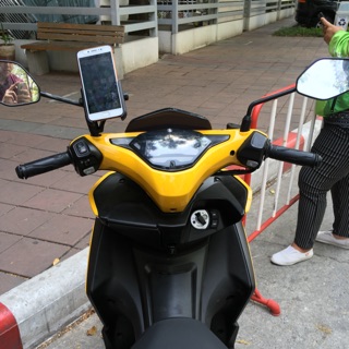 ที่จับโทรศัพท์มือถือ แบบอลูมิเนียมหนาMOTOWOLFของแท้ Yamaha Aerox / Phone Holder bracket on the mirror for Yamaha Aerox