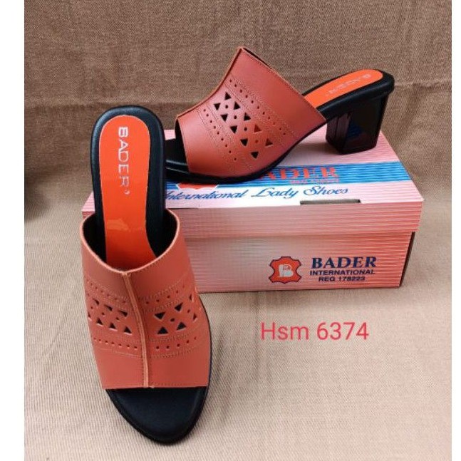 รองเท้าแตะหนัง โดย Bader HSM 6374