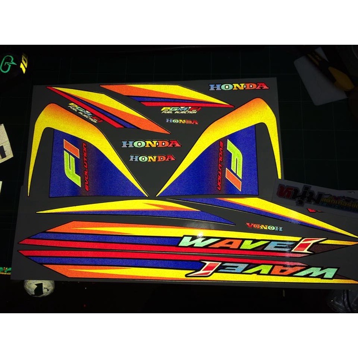 สติ๊กเกอร์ WAVE 110 i ปี 2014 รุ่น 17  ชุดใหญ่ติดทั้งคัน สะท้อนแสง 3M เคลือบเงาแท้  ชุดสติ๊กเกอร์ติด