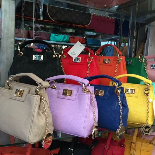 กระเป๋า MK