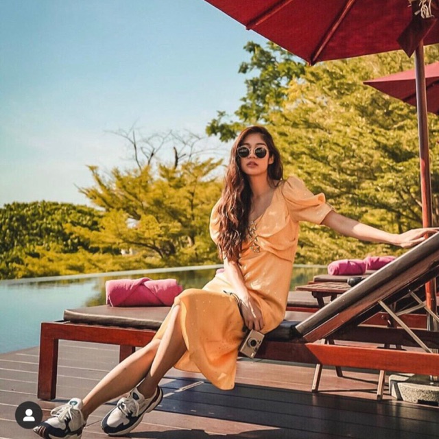 Kloset Dress