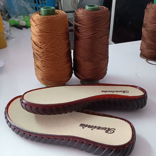 พื้นรองเท้าเจาะรูพร้อมถักงานDIY มี3 สี ขาว น้ำตาล เเละดำ สำหรับทำรองเท้าเเฮนด์เมด โครเชต์งานฝีมือ diy ใช้งานง้าย