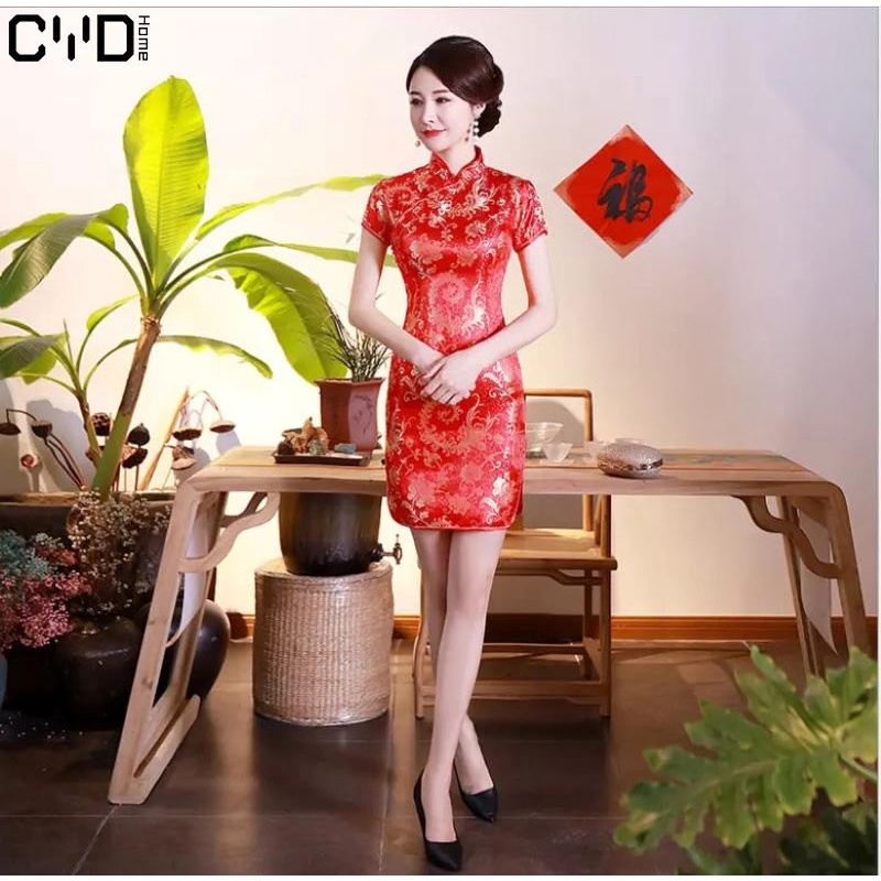 FW-D ( 3สั้น ) FASHION ชุดกี่เพ้าหญิง แขนสั้น ผ่าข้าง ลายดอก เข้ารูป สไตล์จีน (สีแดง) รุ่น