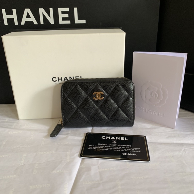 Chanel zippy cardholder