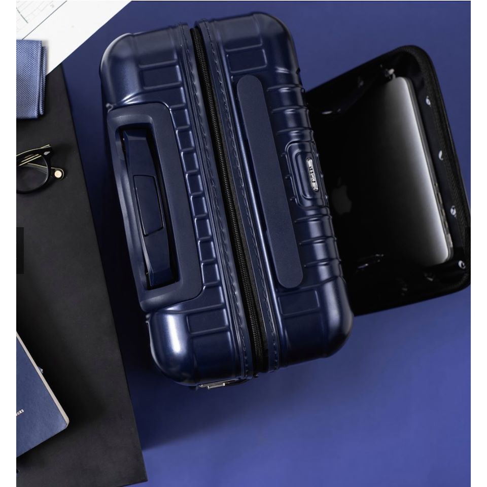 กระเป๋าเดินทางล้อลาก วัสดุ PC 100% มีช่องด้านหน้า น้ำหนักเบา 3.2Kgs SET 5 ใบ!!