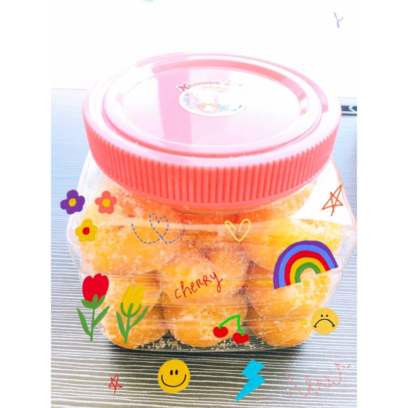 โดนัทฟักทอง นุ่ม อร่อย ด้วยเนื้อฟักทองนึ่ง สดใหม่ตามออเเดอร์ ไร้สารกันเสีย อุดมไปด้วยเบต้าแคโรทีน กระปุกละ 25 ชิ้น