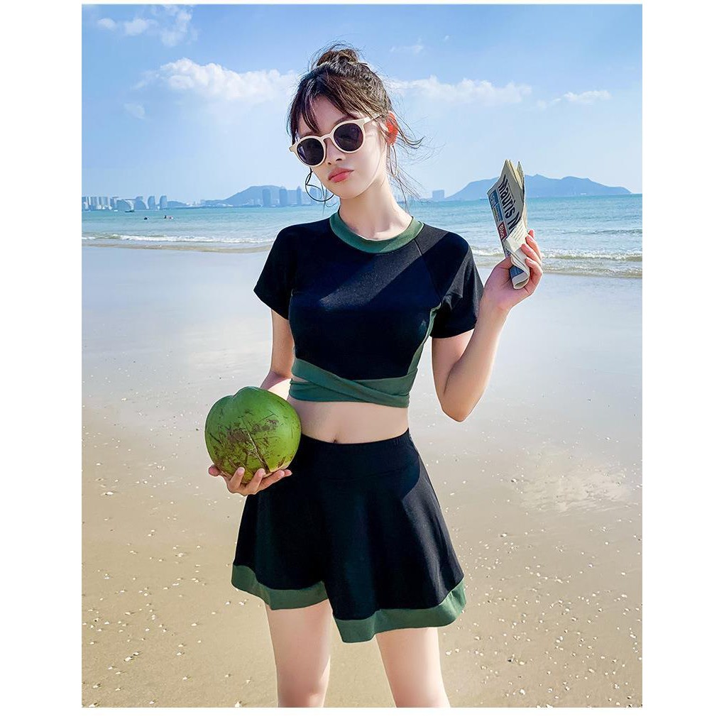 Jqk ชุดว่ายน้ำเสื้อ+กระโปรงสีทรูโทน รุ่น 0178