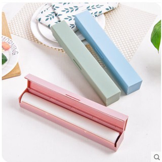 กล่องใส่แรปCling film cutting box กล่องใส่ฟิล์มห่ออาหารแม่เหล็กติดตู้เย็น 32 * 5 * 5 cm กันฝุ่น ตัดแรปง่าย พร้อมส่ง 3สี