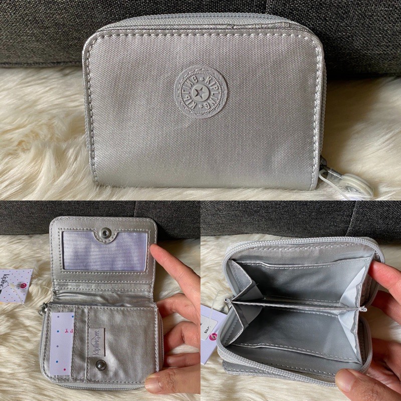 กระเป๋า kipling wallet  สี Silver สีสวยของแท้ 💯%