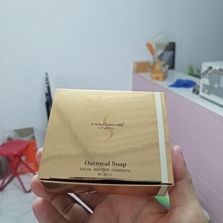 สบู่น้ำนม oatmeal SOAP มาดามออกานิก