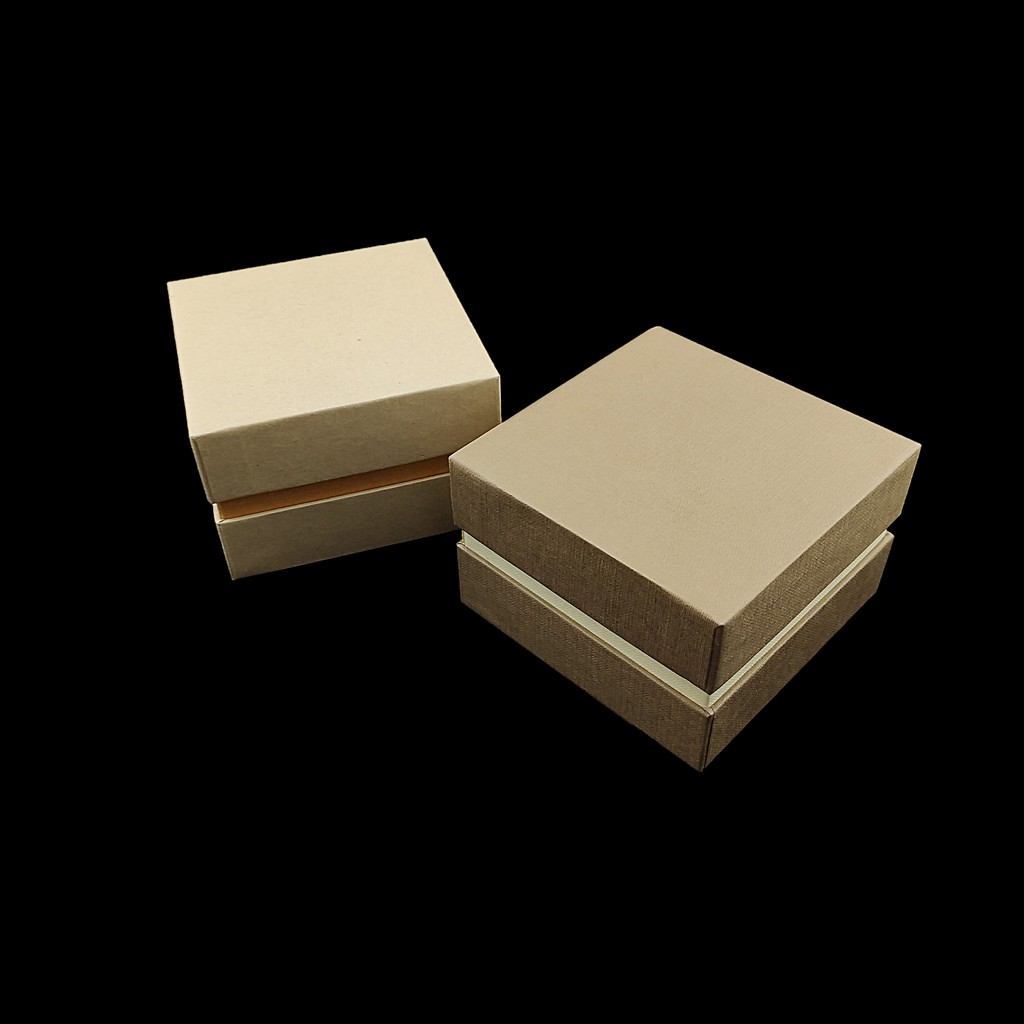 RI103 กล่องจั่วปัง ทรงโชว์บ่า ขนาด 10 x 10 x 6.5 ซม.