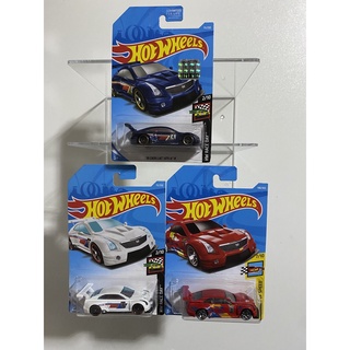 Hot wheels 16 Cadillac® ATS-V™ R 2018 LEGENDS OF SPEED 7 OF 10 (Red) 2019 HW RACE DAY 2 OF 10 (White)