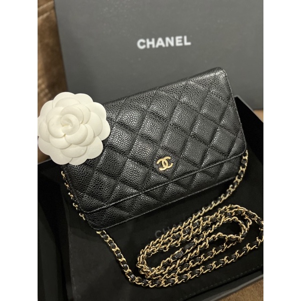 LIKE NEW ✨ CHANEL WALLET ON CHAIN ( WOC ) GHW