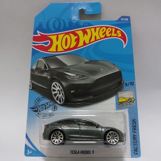 รถเหล็ก Hotwheels TESLA MODEL 3 (ib015)