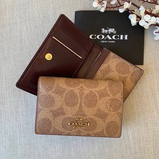 พร้อมส่งCoachแท้💯 COACH #33068  Business Card Case In Signature Canvas Tan/Rust/Brass