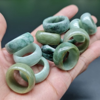 แหวนหยกแท้ Jadeite Type A ทรงปลอกมีด (สุ่มสี สุ่มวงให้นะคะ)(รหัสJade#5)